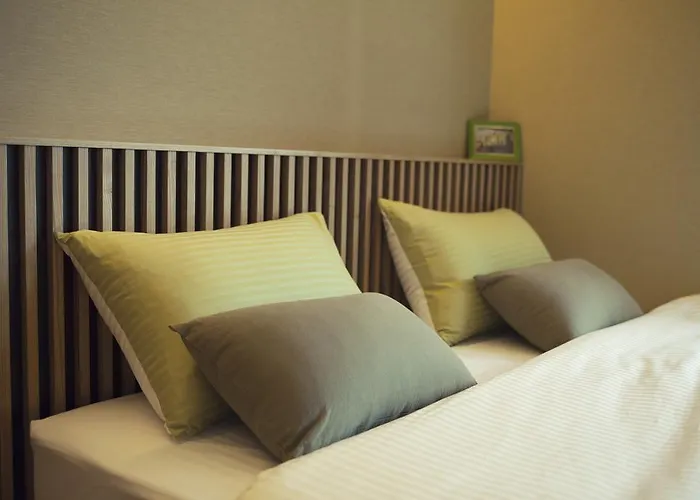 Puzzlestay House Casa de hóspedes 4*