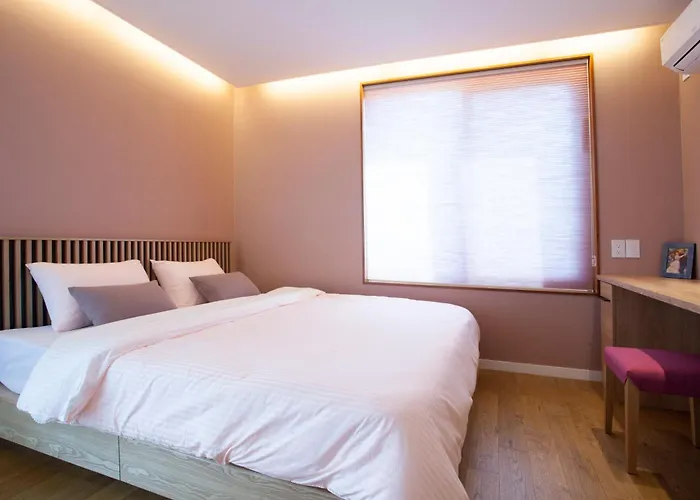 Puzzlestay House